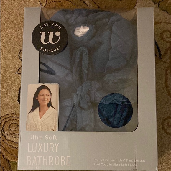 Wayland Square Ultra Soft Luxury Bathrobe - Blue- Gift Ready - Picture 1 of 4